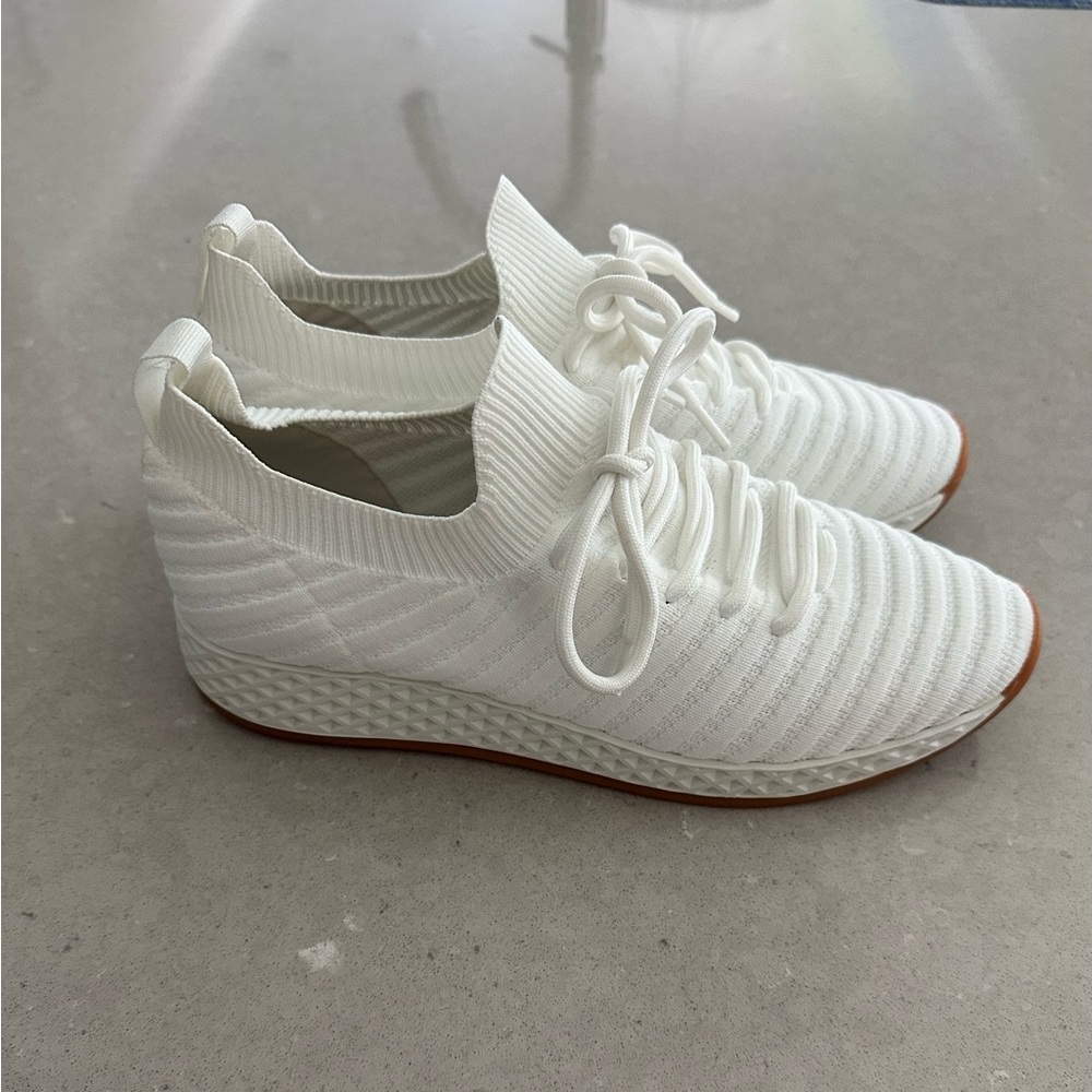 J Slides OPY Stretch Knit Sneakers